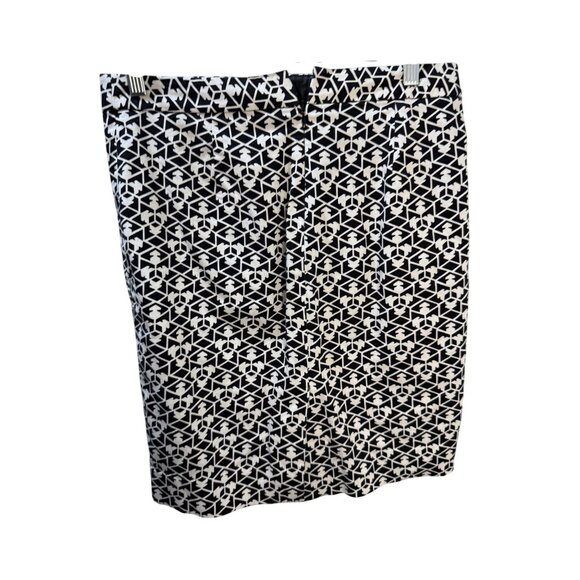 J. Crew Black & White Geometric Print Pencil Skirt Size 4‎ - Picture 2 of 8